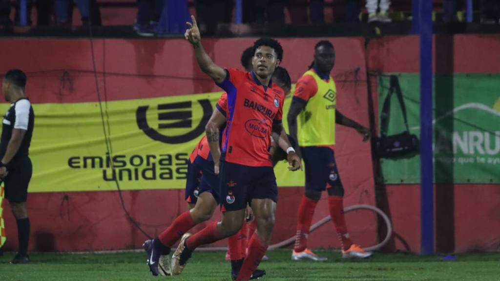 Apertura 2025: Municipal vs- Achuapa | Alex Meoño