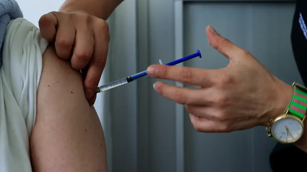 El Ministerio de Salud ha priorizado algunos grupos vulnerables para la vacunación. ,Foto EFE