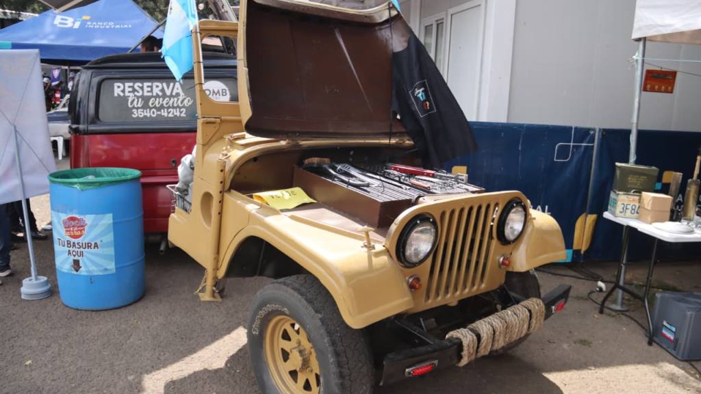 Más de 150 carros de diferentes categorías fueron parte de la exposición. | Álex Meoño