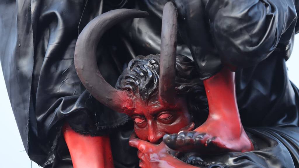 Quema del Diablo: Envían mensaje desde Antigua Guatemala | Álex Meoño