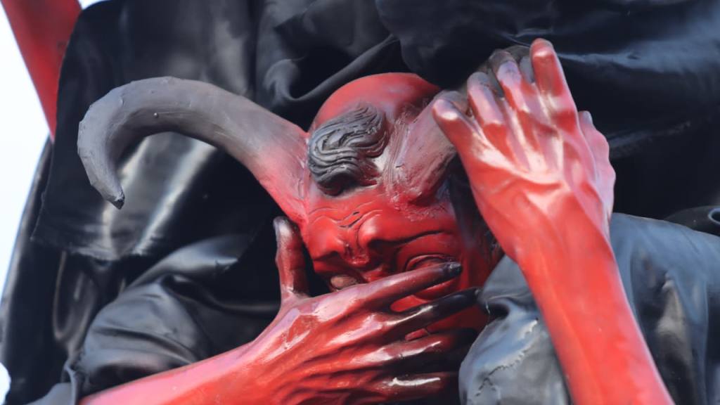 Quema del Diablo: Envían mensaje desde Antigua Guatemala | Álex Meoño