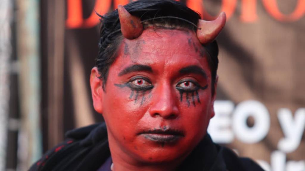 Quema del Diablo: Envían mensaje desde Antigua Guatemala | Álex Meoño