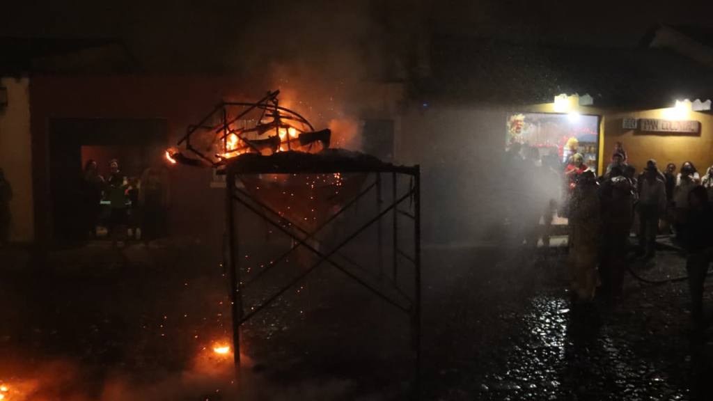 Quema del Diablo: Envían mensaje desde Antigua Guatemala | Álex Meoño