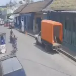 Accidente entre motoristas.  ,Capturan de pantalla video de X.