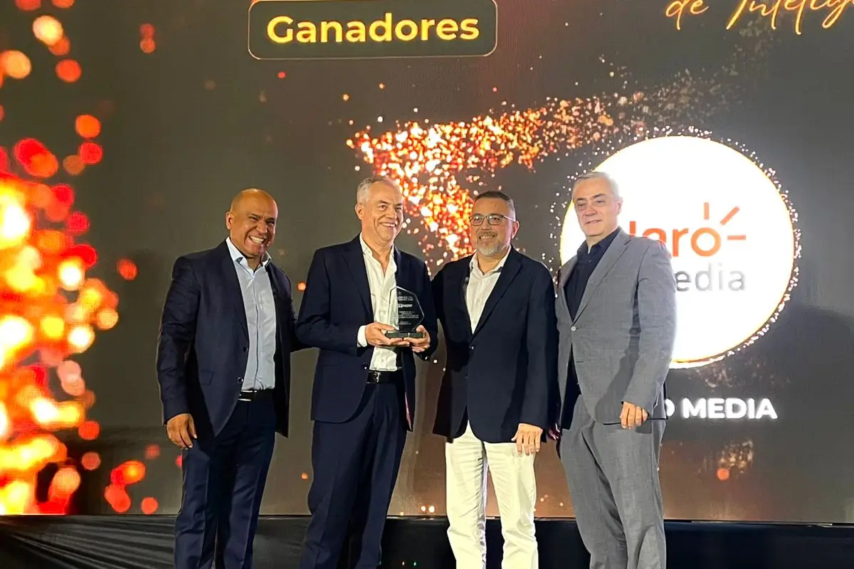 Claro Guatemala se destaca como líder en transformación digital al recibir reconocimiento en los Connecta Awards 2025, Cortesía