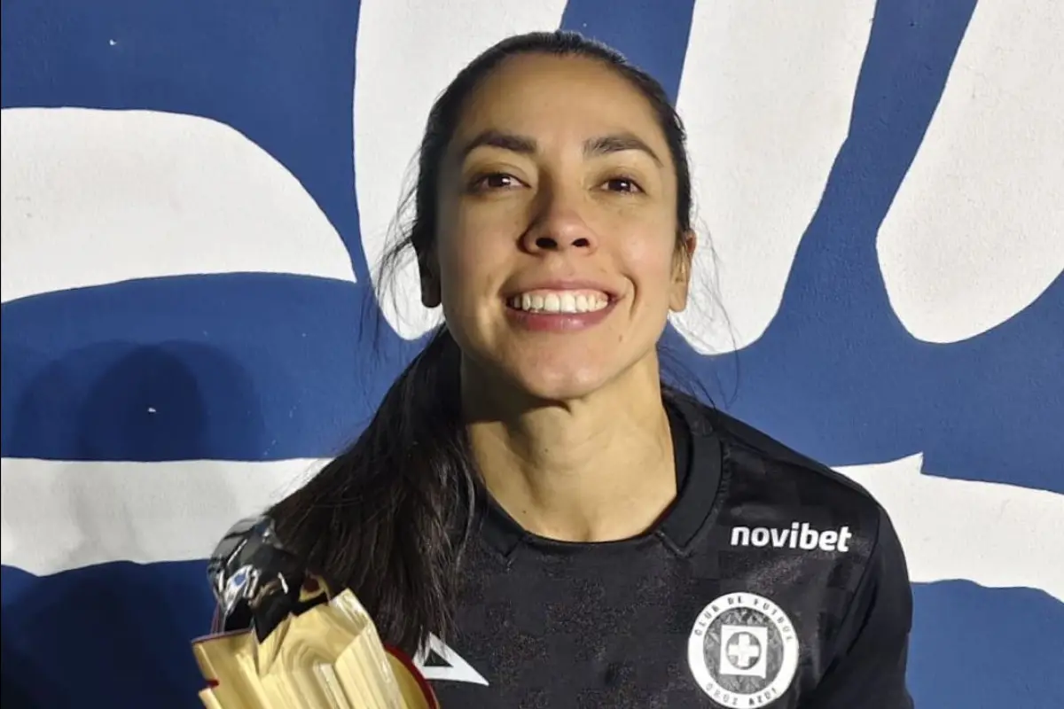 Ana Lucía Martínez gana el premio a la 'Jugadora del Torneo' en México - Liga BBVA