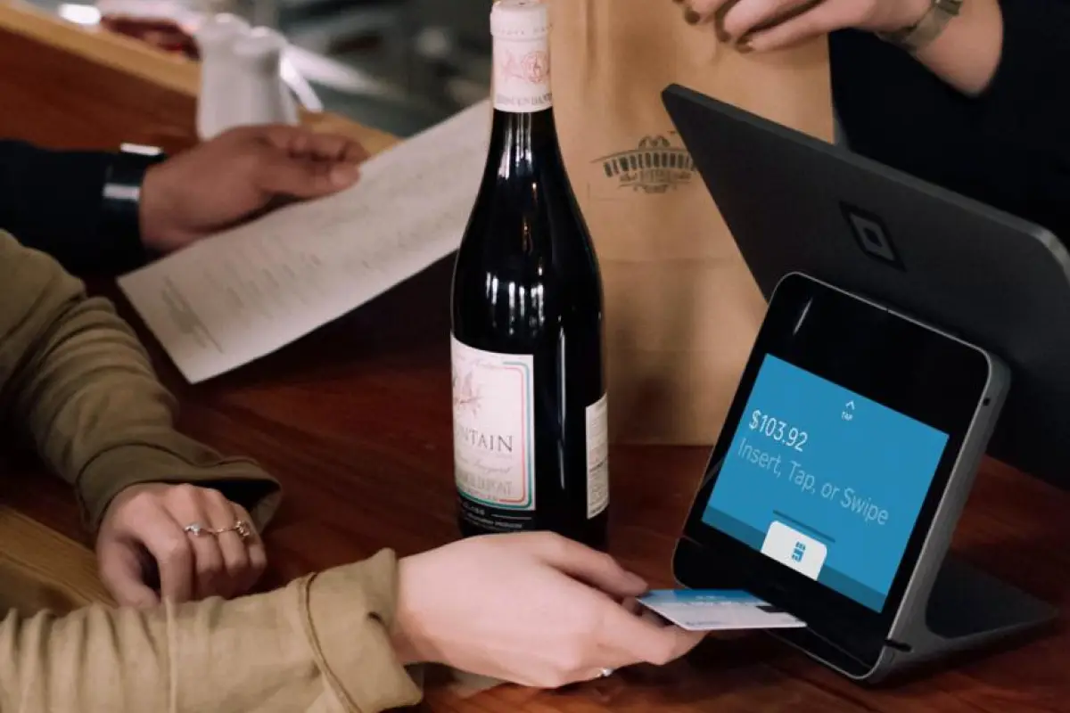 Educación financiera aplicada a fin de año, Cortesía