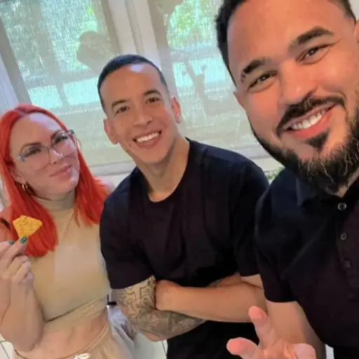 Daddy Yankee, Raphy Pina y Mireddys González ,Instagram