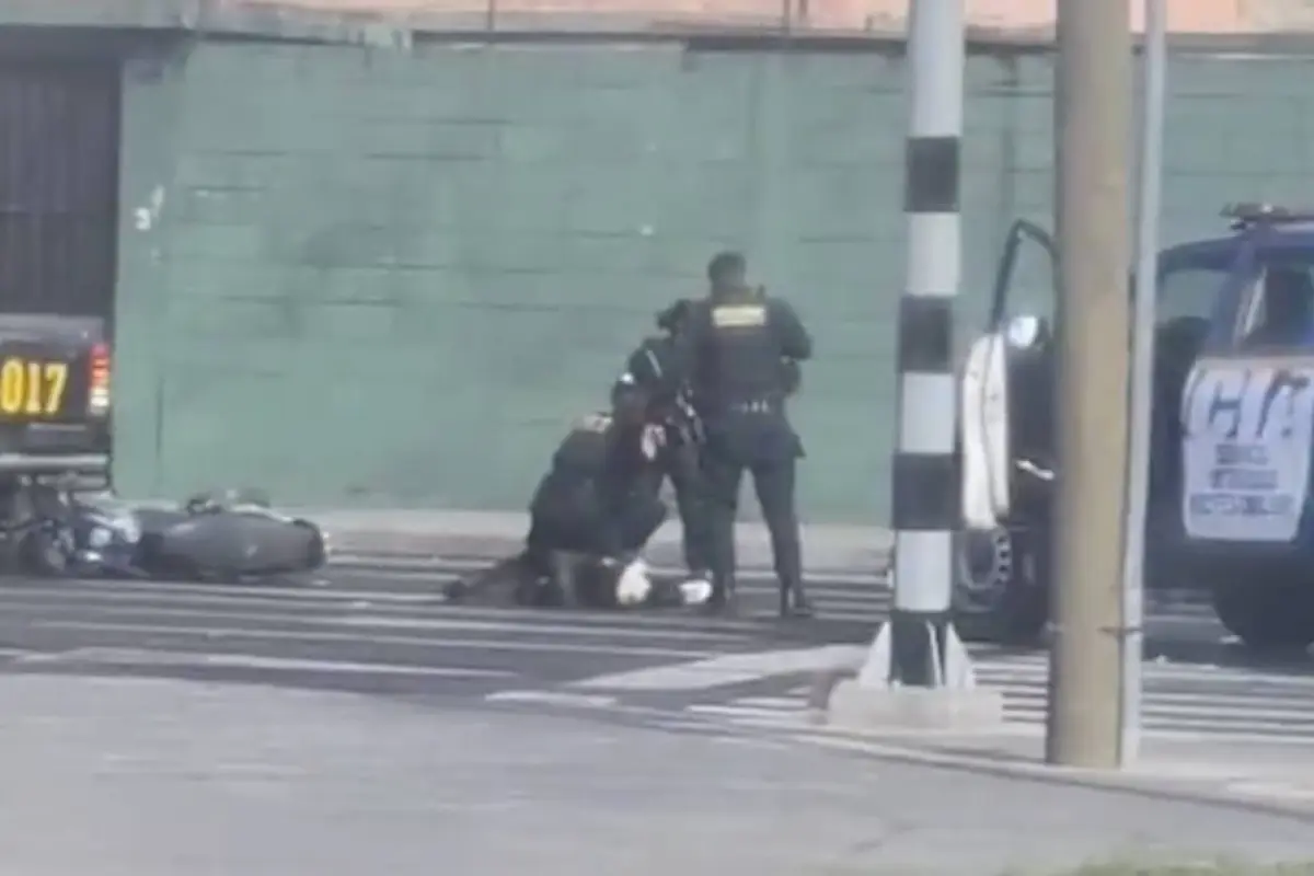 Captura de dos robamotos en zona 7., Capturan de pantalla video de X.