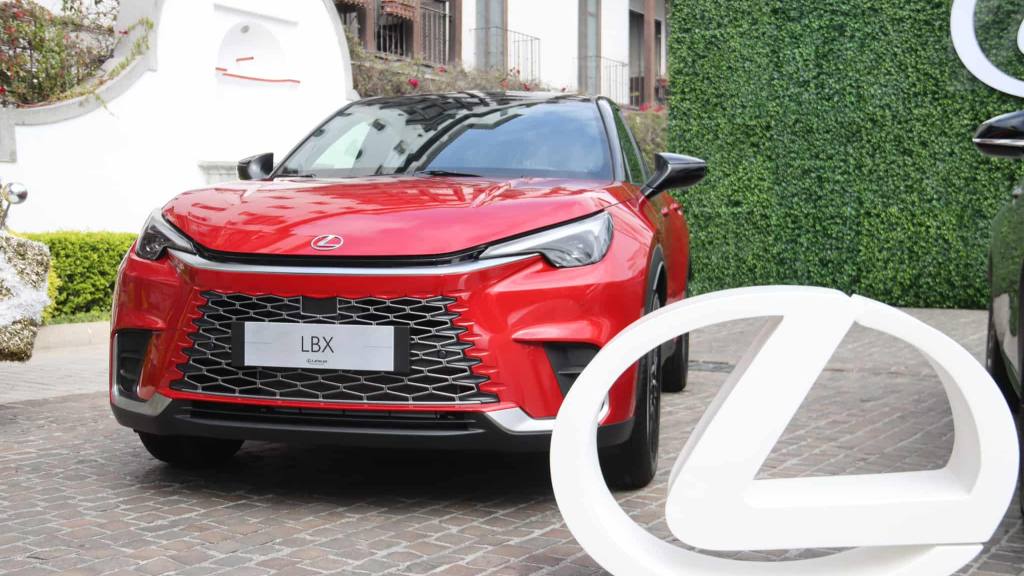 Lexus reafirma su liderazgo en el lujo electrificado en Guatemala  | Alejandro Meoño