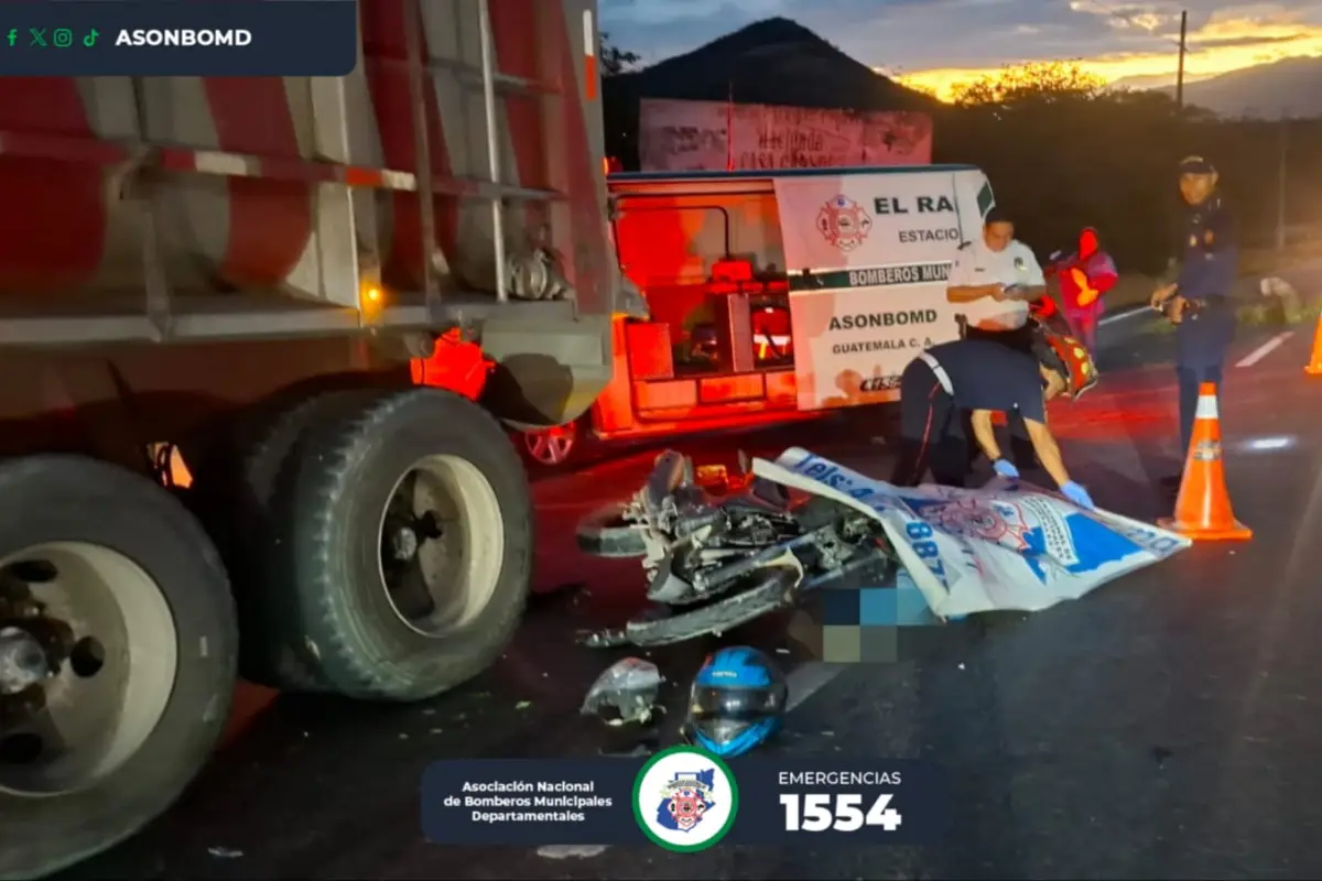 Motorista fallecido en el kilómetro 90 de ruta al Atlántico., Bomberos Municipales Departamentales
