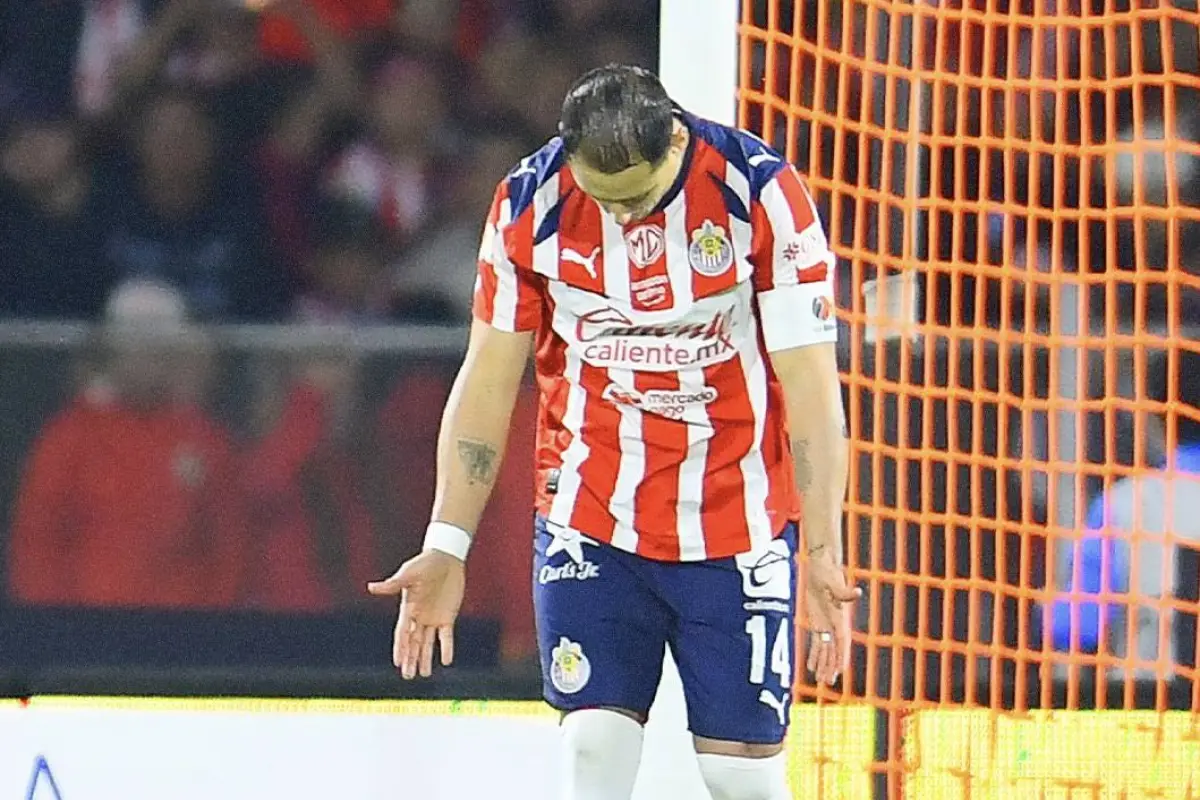 El penal de Chicharito queda en la memoria., Capturan de pantalla video de X.