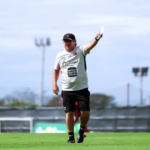 Óscar Machillo Ramírez, técnico de Alajuelense - X @ldacr