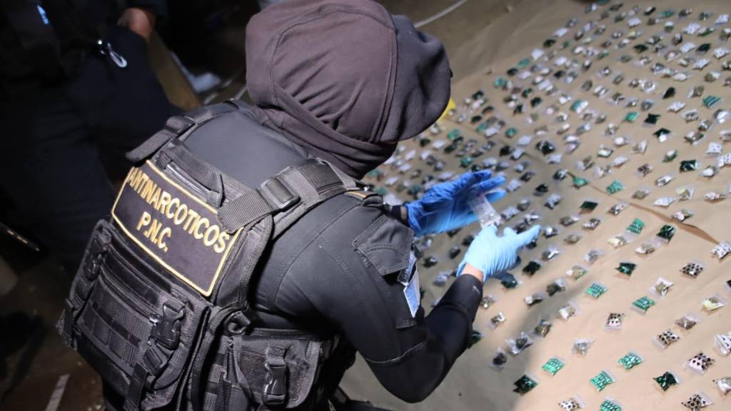 Operativo en zona 10 de MIxco | PNC