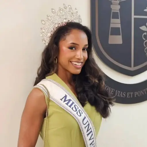 Miss Jamaica sufre caída en gala preliminar de Miss Universo 2025 ,Instagram