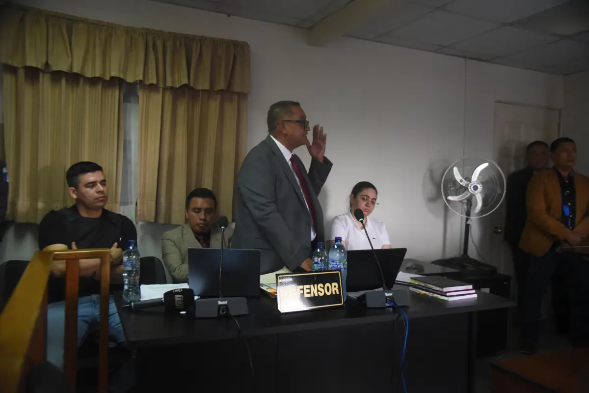 María Fernanda Bonilla y José Luis Marroquín, implicados en el crimen contra Melisa Palacios, comparecen a audiencia en una Sala de Apelaciones el martes, 9 de diciembre de 2025., Omar Solís/Emisoras Unidas