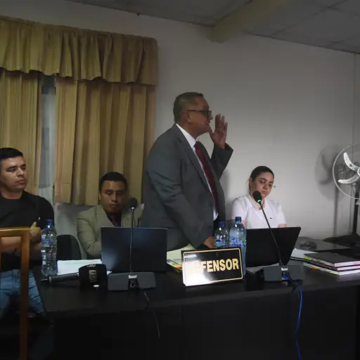 María Fernanda Bonilla y José Luis Marroquín, implicados en el crimen contra Melisa Palacios, comparecen a audiencia en una Sala de Apelaciones el martes, 9 de diciembre de 2025. ,Omar Solís/Emisoras Unidas