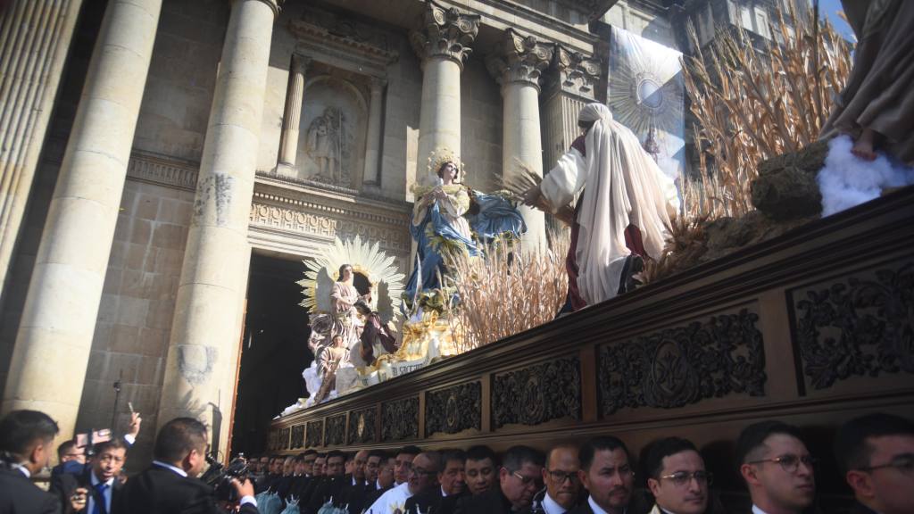 Procesión de la Inmaculada Concepción de la Catedral Metropolitana | Omar Solís/EU