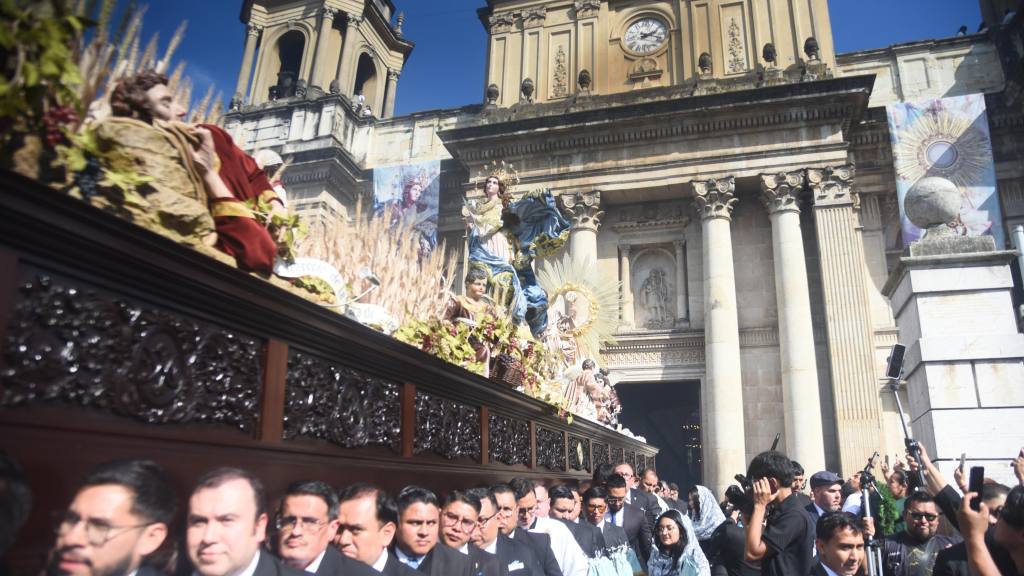 Procesión de la Inmaculada Concepción de la Catedral Metropolitana | Omar Solís/EU