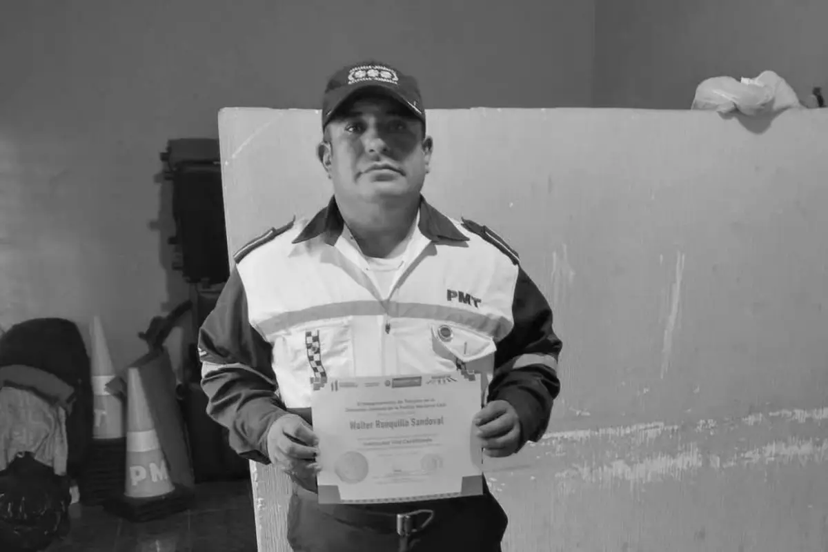 Murió como un héroe: agente de tránsito afectado por humo durante rescate en Jutiapa., Redes sociales.