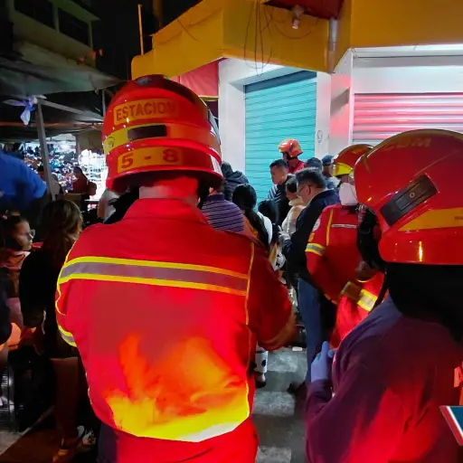 Lugar del ataque armado en la zona 5 donde murió un adolescente. ,Bomberos Municipales