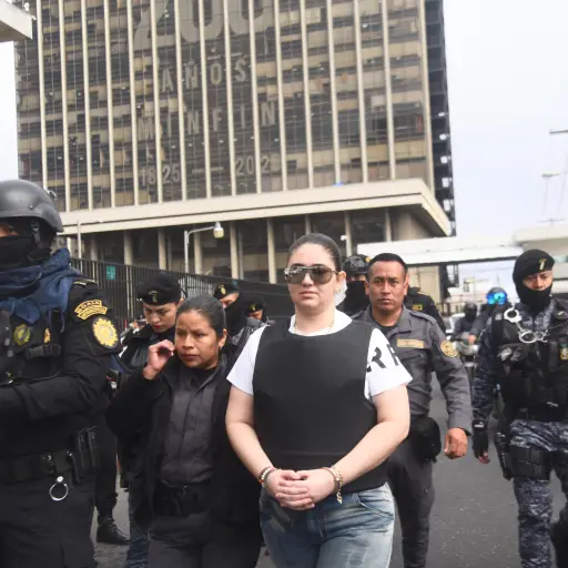 María Fernanda Bonilla, implicada en el crimen contra Melisa Palacios, a su salida de Tribunales. ,Omar Solís/Emisoras Unidas