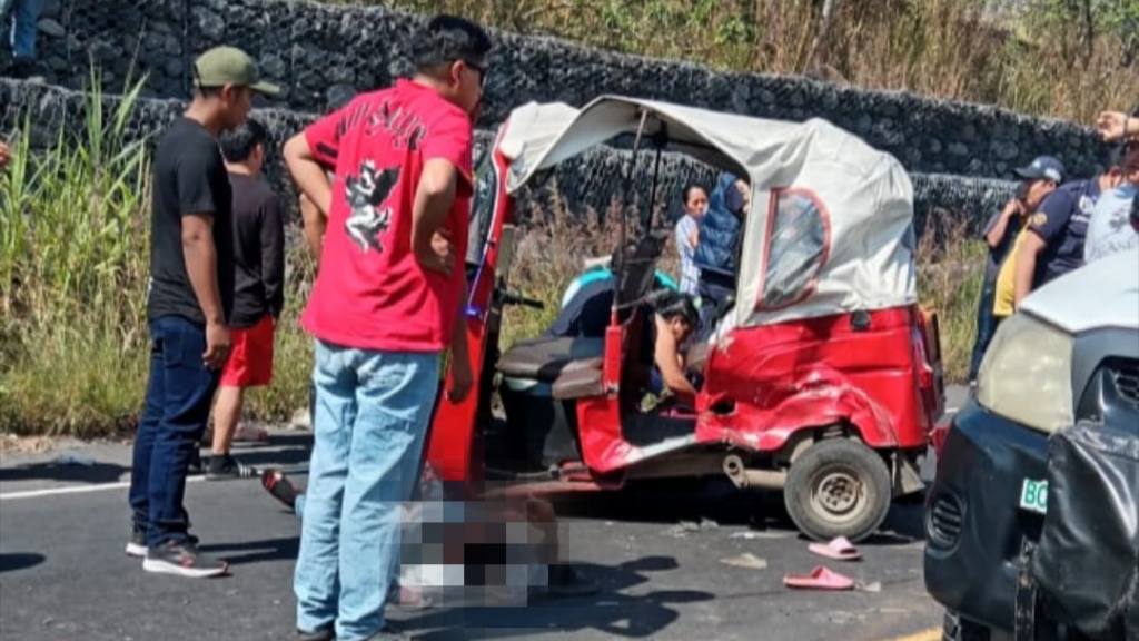 Choque entre camión y mototaxi deja 5 heridos en la RN-14 | Bomberos Municipales Departamentales
