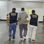 El detenido iba en companía de un menor de edad que fue remitido a un juzgado especializado. ,PNC de Guatemala.