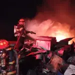 Incendio consume recicladora de la ruta al Pacíficot