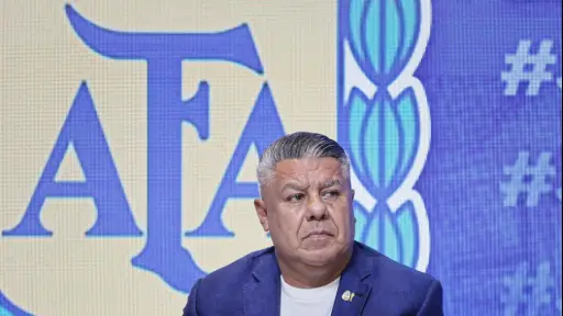Justicia argentina imputa a Chiqui Tapia, titular de AFA