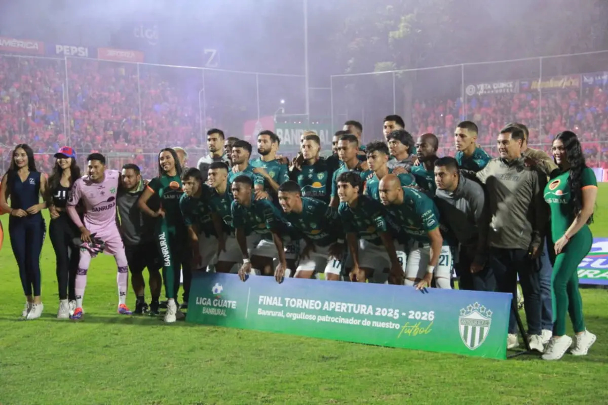 Antigua G. F. C. logra el bicampeonato en el estadio El Trébol 