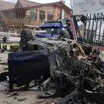 El carro del accidente quedó totalmente destruido. ,Bomberos Municipales Departamentales. 