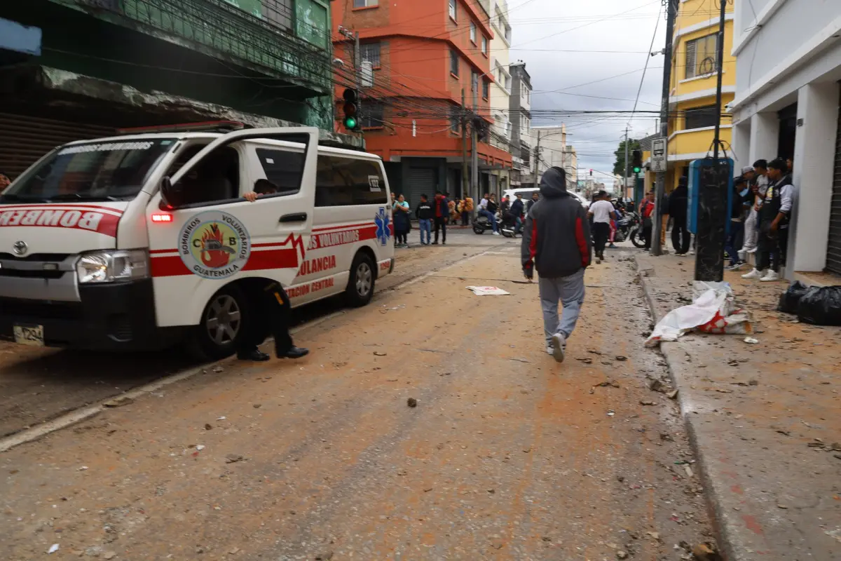 El incidente ocurrió en la zona 1 capitalina, describieron los rescatistas., Bomberos Voluntarios.