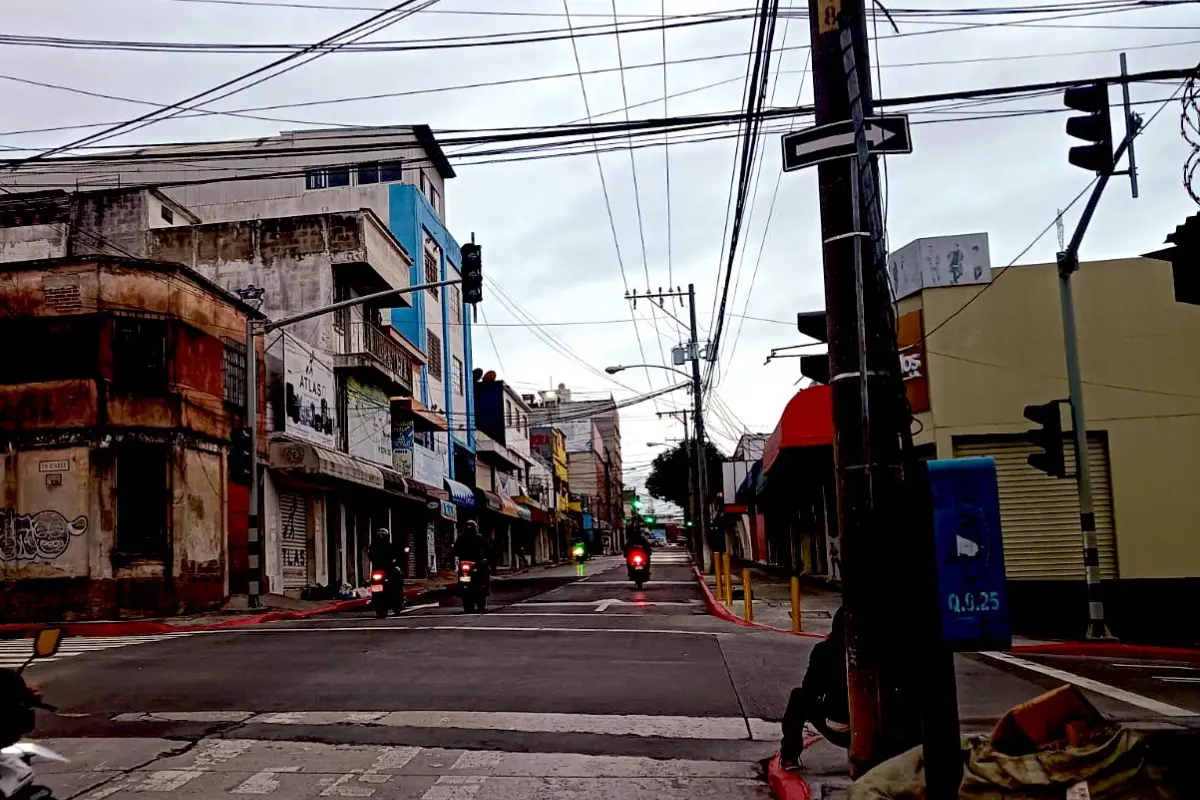 Algunos cruceros se quedaron sin semáforos en la zona 1, por falta de energía eléctrica., Amílcar Montejo.