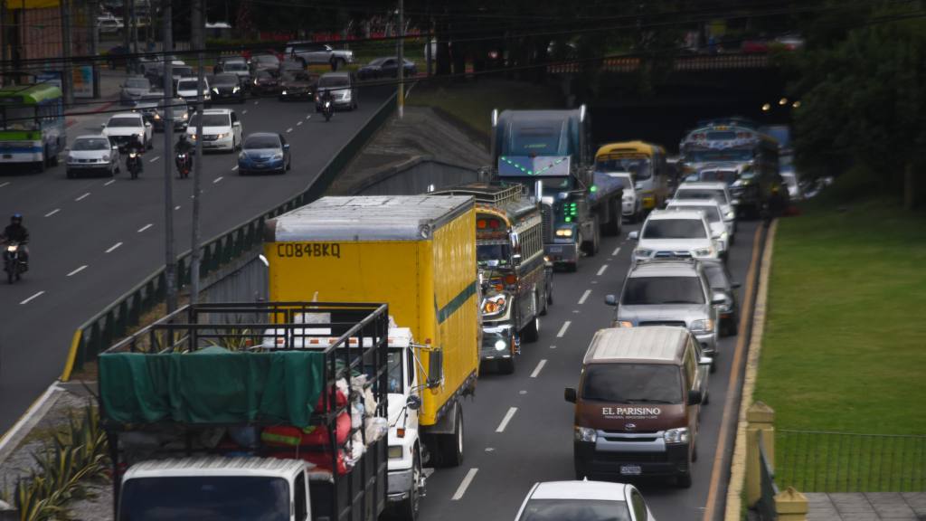 Aeropuerto La Aurora presenta mayor demanda de viajes | Omar Solís