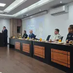 Autoridades de la PNC y del Ministerio de Gobernación entregaron la Cruz de Oro. ,PNC de Guatemala.