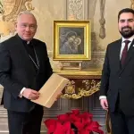 Santiago Palomo entrega credenciales como embajador de Guatemala ante la Santa Sede t