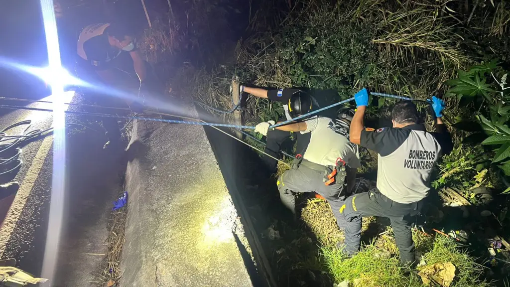 Los cuerpos aparecieron entre el jueves y domingo recién pasados. ,Bomberos Voluntarios.
