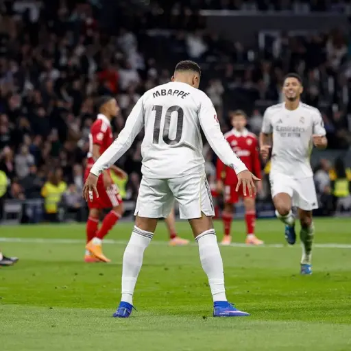 Mbappé celebró como Cristiano Ronaldo ante el Sevilla - Real Madrid C.F.