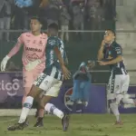 Antigua derrota a Municipal y sueña con el bicampeonato t