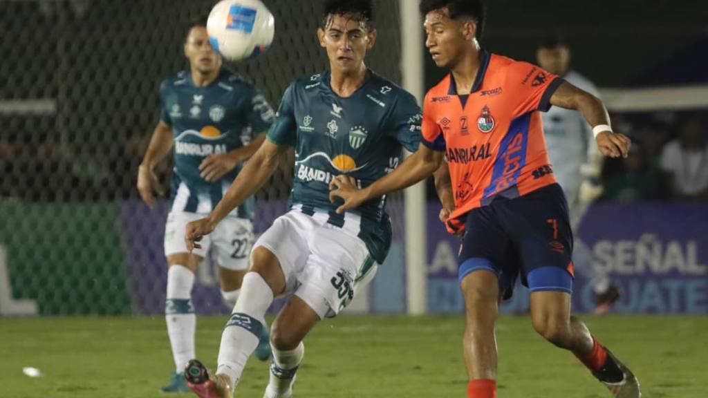 Apertura 2025: Antigua vs. Municipal  | Alex Meoño 