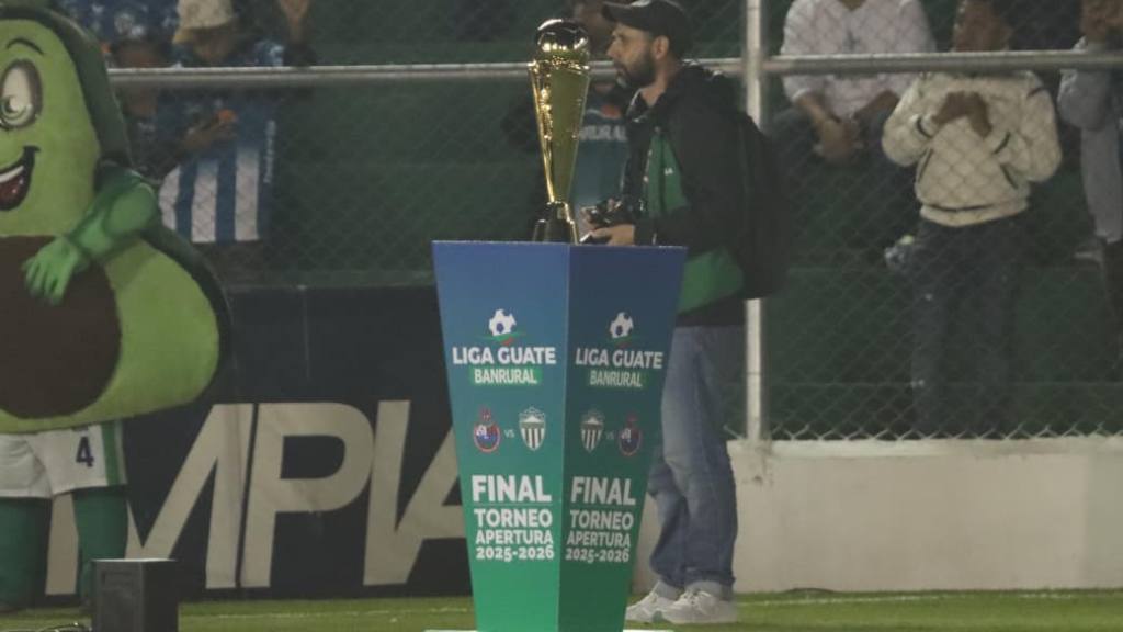 Apertura 2025: Antigua vs. Municipal  | Alex Meoño 