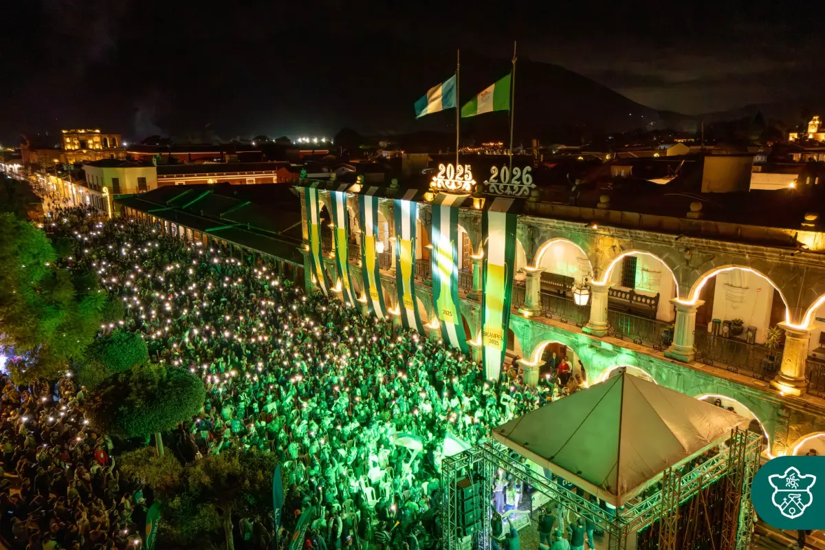 Plaza Mayor de Antigua Guatemala celebra el bicampeonato del "Panza Verde" 