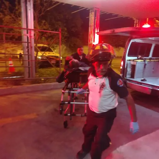 Un incente en San Miguel Petapa dejó tres personas heridas y una fallecida. ,Foto Bomberos Voluntarios