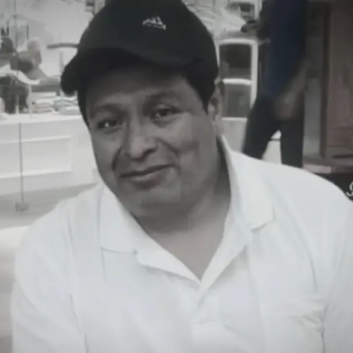 Vicente Velásquez estaba a punto de bajar del bus cuando ocurrió el accidente.  ,Captura de pantalla