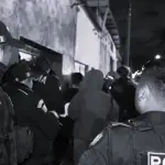 El ataque aramdo ocurrió dentro de un local que funcionaba como taller de mecánica. ,Bomberos Municipales. 