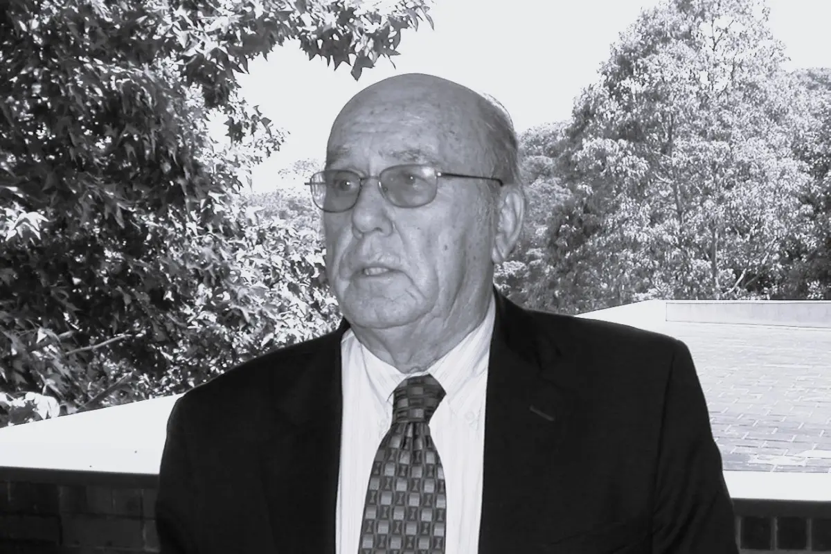 Armando de la Torre se destacó como maestro, filósofo y director de la escuela de Estudios Sociales de la UFM., UFM.