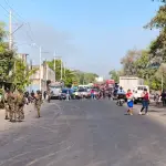 Familiares de reclusos hacen un bloqueo en la ruta entre Taxisco Santa Rosa y Escuintla.  ,Redes sociales.