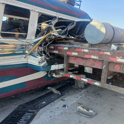 Bomberos Voluntarios reportaron al menos seis heridos por el accidente. ,Bomberos Voluntarios.