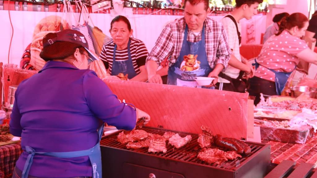 Mixco celebra 500 años de fundación con Feria del Chicharrón | Álex Meoño